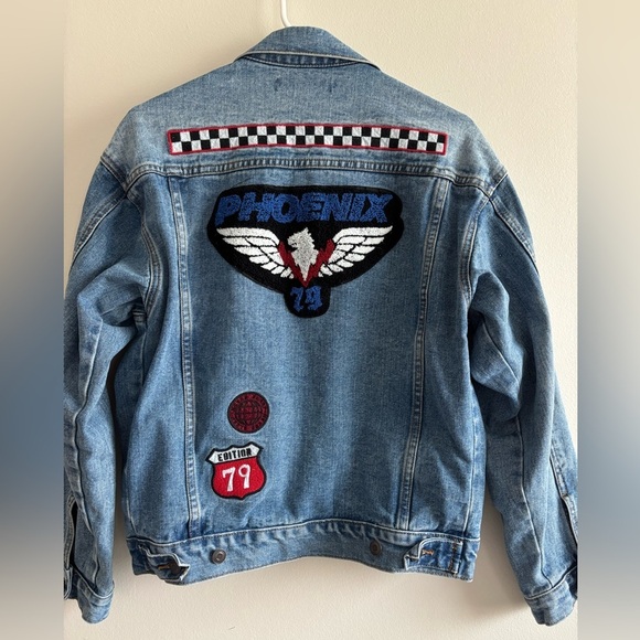 Forever 21 Graphic Patch Denim Jacket Size M - Picture 5 of 12
